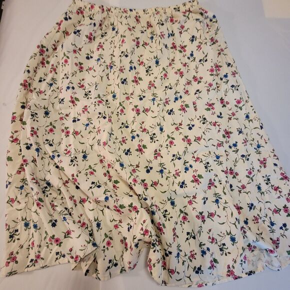 FR Woman Sport White Colorful Floral Lined Skirt Medium 33 Waist Elastic - Picture 3 of 7